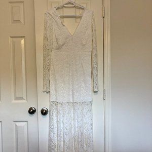 Lulu's - Way to Be Loved White Lace Long Sleeve Maxi Dress